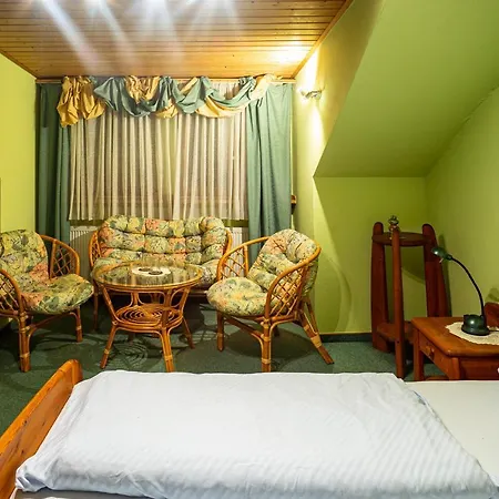 Restaurant Wolfsschlucht Gmbh *