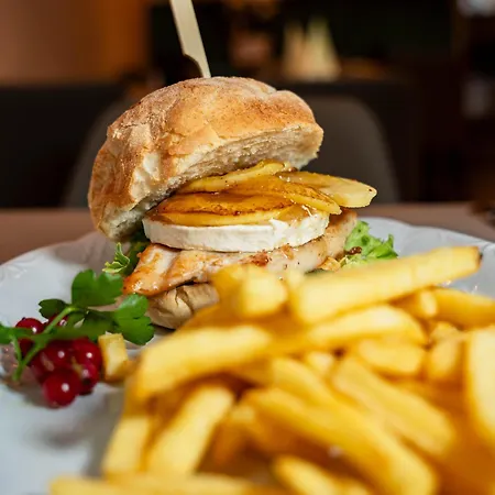 Restaurant Wolfsschlucht Gmbh Otel