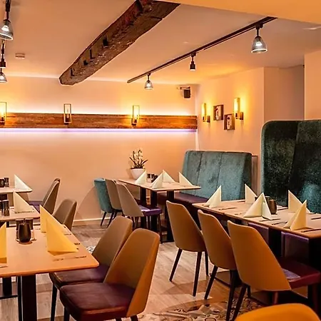 Restaurant Wolfsschlucht Gmbh * 바트 뮌스터아이펠